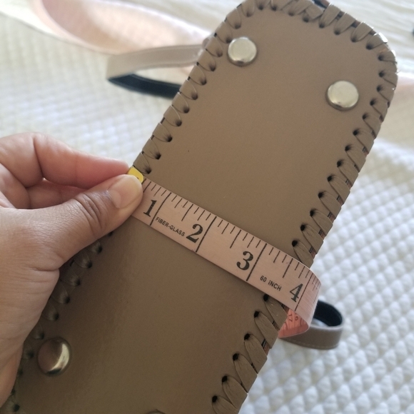 Skull | Hand Tooled Leather Backpack - Picture 11 of 11